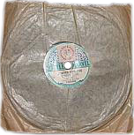 Little Marvel records like this one in a plain greaseproof sleeve sold in increasingly large numbers in Woolworth stores from 1921-28