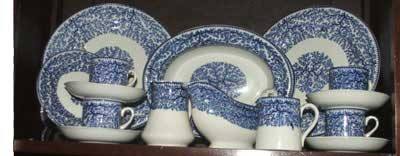 This 'Fibre' pattern china was a particular favourite at the turn of the twentieth century. The china graced the shelves of F. W. Woolworth store across North America and in Great Britain and Ireland